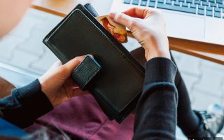 吉祥坊体育指南：串关玩法银行卡入金审核核心要点与高效充值策略