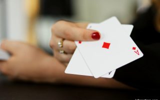 深入解析斗地主攻防博弈：吉祥坊体育带你玩转牌局策略